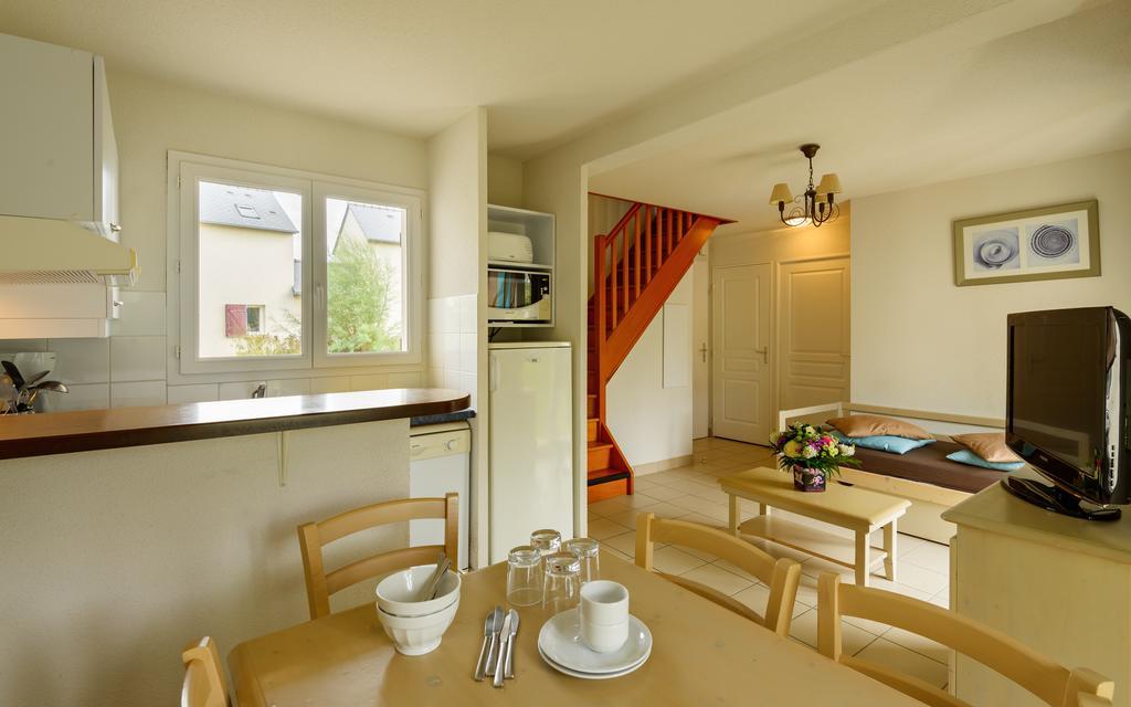 קרוזון Lagrange Vacances Le Hameau De Peemor Pen חדר תמונה